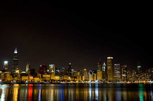 ミシガン湖から見るシカゴの夜景（Chicago night view)